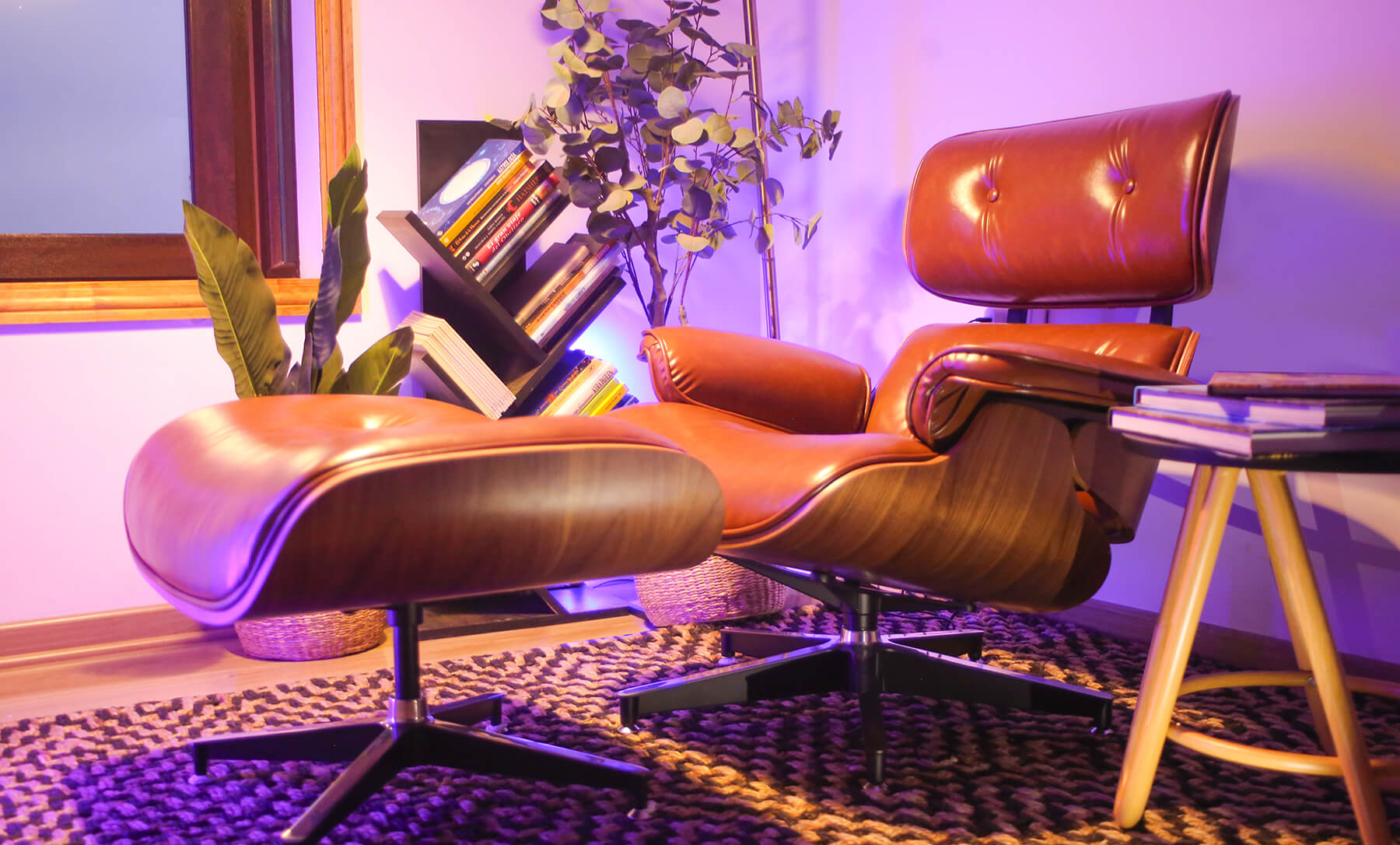 Sillón estilo Eames Ottoman Lounge café